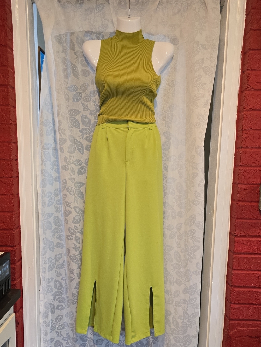 Women’s High-Waist Wide Leg Split-Hem Pants And Top Set in Lime Green